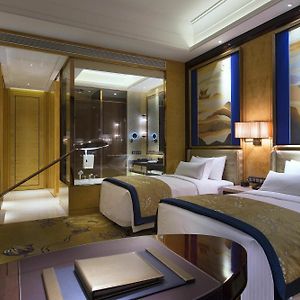 Deluxe Twin Room Smoking